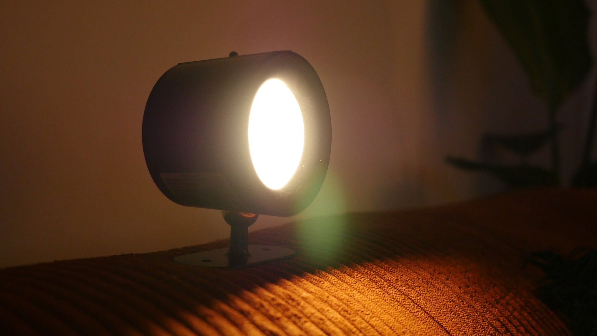 Portable LED Wall Light – 360° Rotatable, Dual Light, Touch & Remote Control