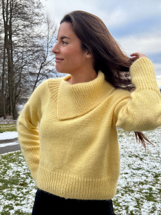 Oversized Turtleneck Jumper Knitting Pattern for Women